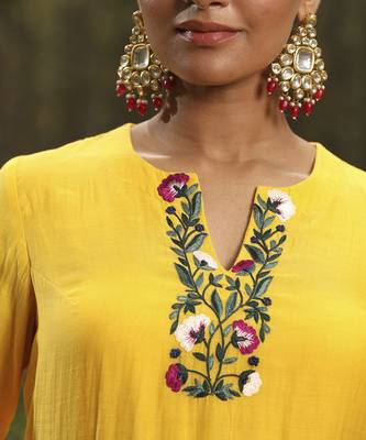 Yellow chanderi silk plain kurta set 3