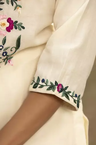 Ivory chanderi silk hand embroidered kurta set