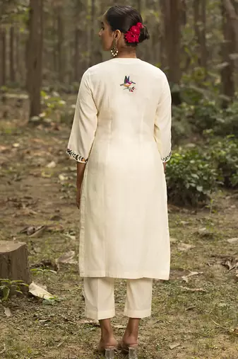 Ivory chanderi silk hand embroidered kurta set