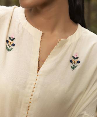 Ivory chanderi silk embroidered kaftan with pant 5