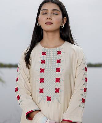 Ivory cotton kurta set with embroidery 2