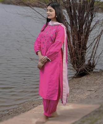 Pink plain cotton kurta set with embroidery 3