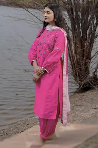 Pink plain cotton kurta set with embroidery