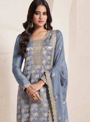 Grey color jacquard embroidered Suit 2
