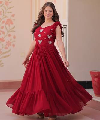 Beautiful and graceful smart partywear goergette maroon color gown for looks 5