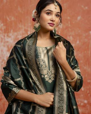 Green color cotton silk blend wevon jacquard jari partywear suit 3