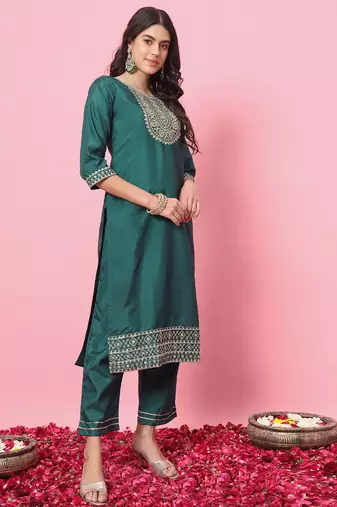 Green color silk blend beautiful embroidered readymade kurta set with dupatta
