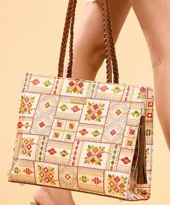 Ziana embroidered multicolor box tote bag 4