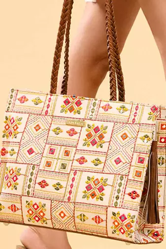 Ziana embroidered multicolor box tote bag