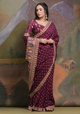 Purple bandhani printed georgette saree with embroidered border 4