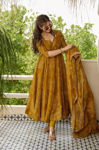  Women Bandhani Printed  Cotton Anarkali Kurta with Trousers & With Dupatta