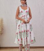 Samragi angel light white printed cotton kurta sets