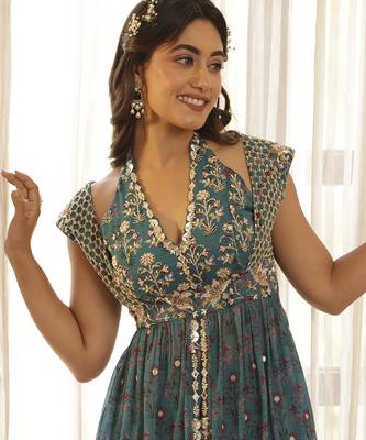 Green chiffon floral embroidered sharara set 2
