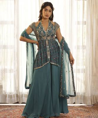 Green chiffon floral embroidered sharara set 4