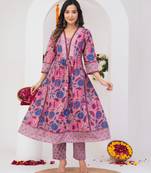 Tanvi peaches pink printed cotton kurta sets