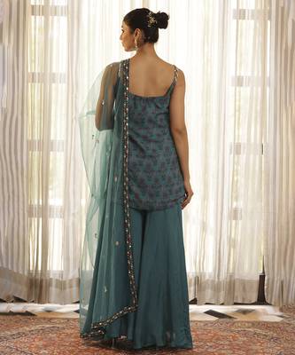 Green chiffon floral embroidered Sharara set 4