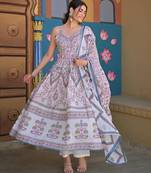 Tridhara dreamy pink printed cotton kurta sets