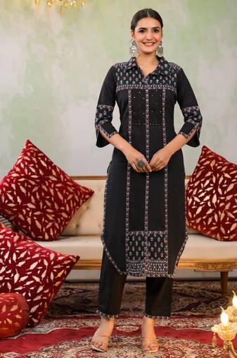 Yutika onyx black printed cotton kurta sets
