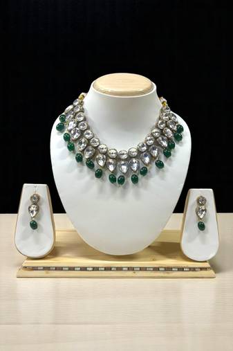 Green  Heavy Necklace Set