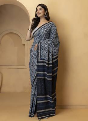 Blue & white floral block print pure cotton bagru saree 4