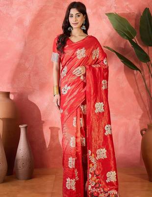 Red shimmer art silk blend woven jacquard saree 1
