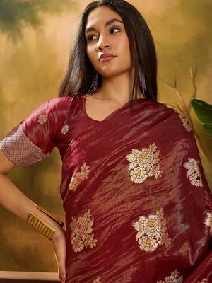 Maroon shimmer art silk blend woven jacquard saree 3