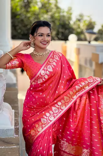 Gajri faux banarasi art silk blend with woven jacquard saree