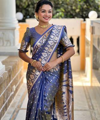 Grey faux banarasi art silk blend with woven jacquard saree 3