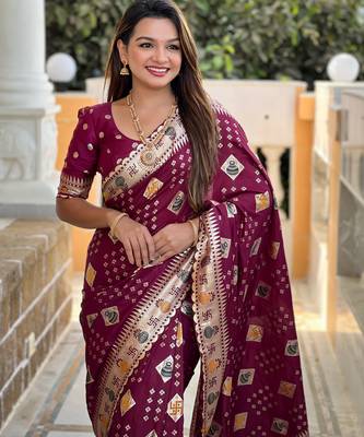 Woven meenakari maroon dola art silk blend saree 3