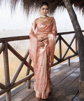Women zari crinkle tissue saree 1
