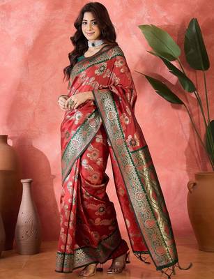 Maroon art silk blend woven saree 5