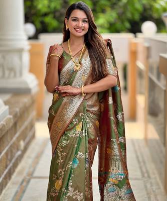Mahendi faux banarasi art silk blend woven meenakari saree 3