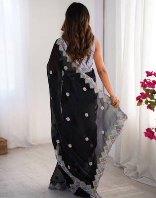 Black embroidered jimmy choo saree 2