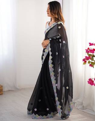 Black embroidered jimmy choo saree 4