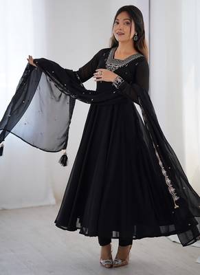 Black soft georgette with beads and zari work anarkali suit 1