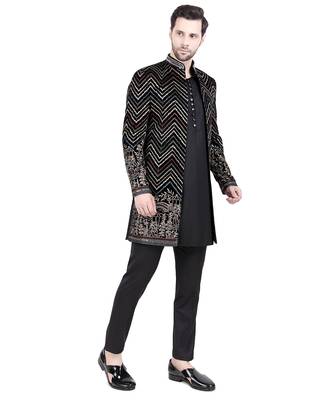 Black faux polyester plain kurta pajama with floral embroidered jacket 3