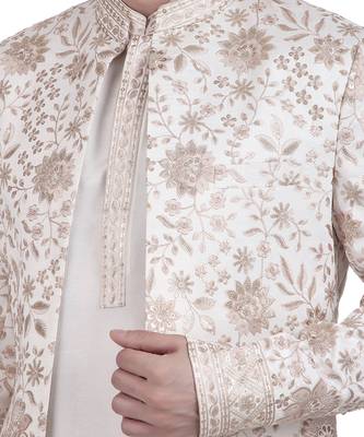 White faux cotton silk plain kurta pajama with floral embroidered jacket 3