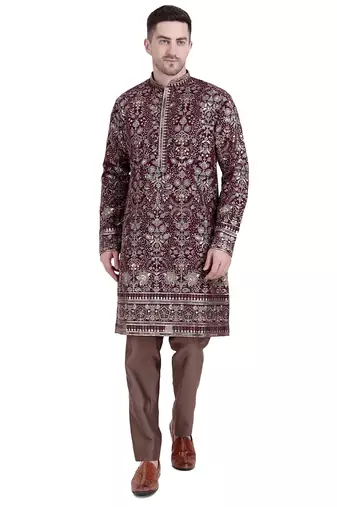Maroon faux georgette kurta pajama with floral embroidery