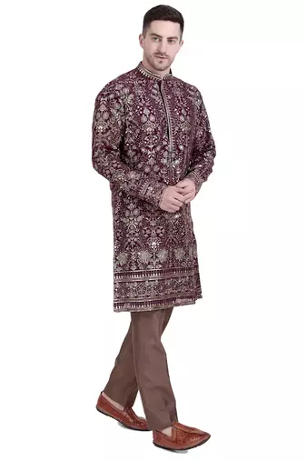 Maroon faux georgette kurta pajama with floral embroidery