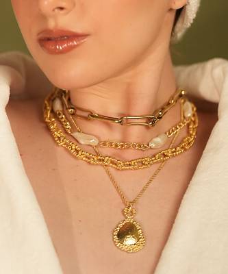 Gold finished riverstone pendant necklace 1