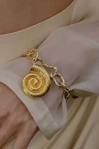 Gold finished coral shell bracelet