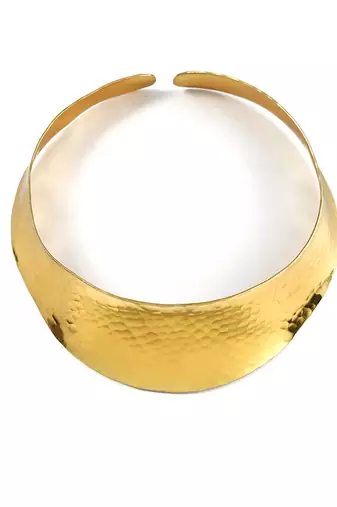 Gold finished dune choker