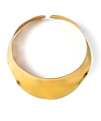 Gold finished dune choker 4