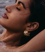 Golden net hoop earings