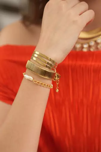 Golden concord pearl bracelet