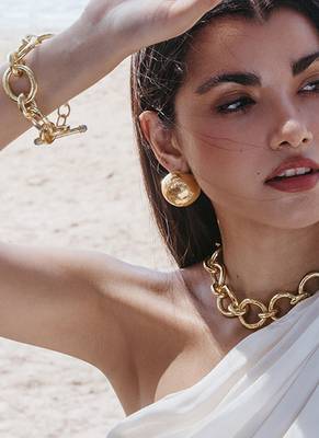 Gold heirloom studded bracelet 5