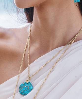 Turquoise medallion necklace 1