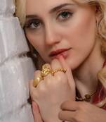 Gold finished ripple band