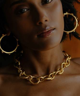 Gold finished heirloom necklace 4