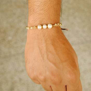 Pearly rakhi with roli chawal 3